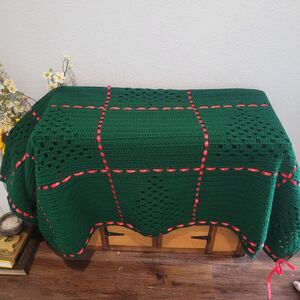 Green Christmas Tree Afgan w/ Red Ribbon Holiday Blanket Crochet 56" Square